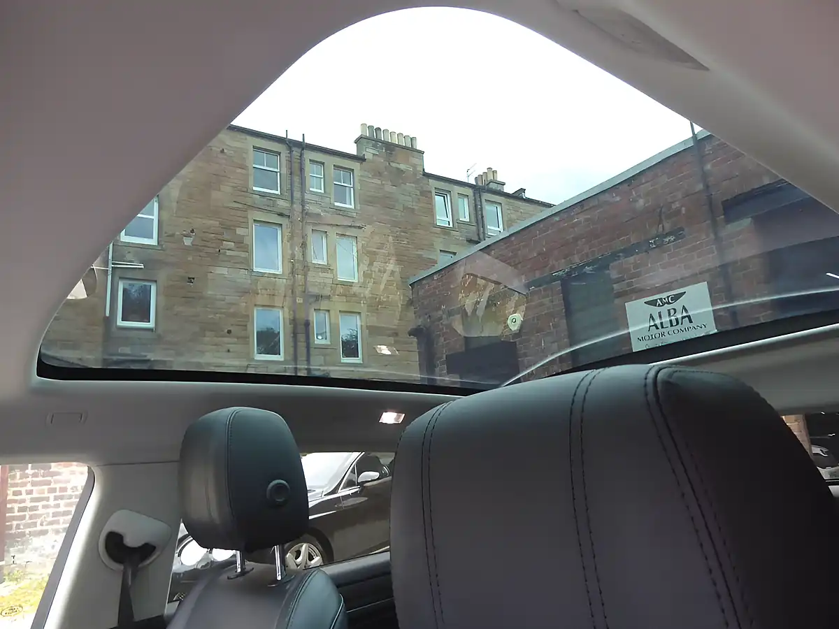 Used 2019 Land Rover Range Rover Evoque Hse Carpathian Grey - Interior and Exterior details 15
