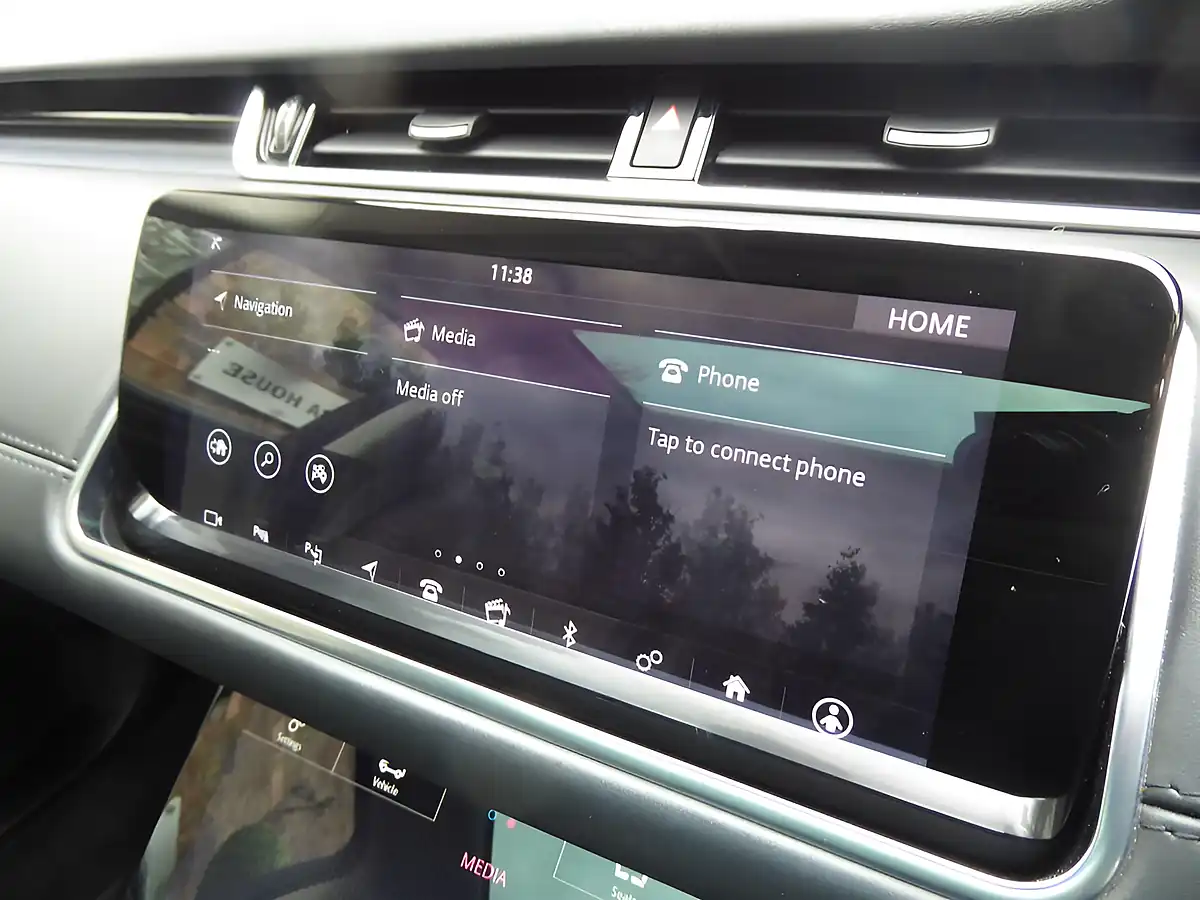 Used 2019 Land Rover Range Rover Evoque Hse Carpathian Grey - Interior and Exterior details 19