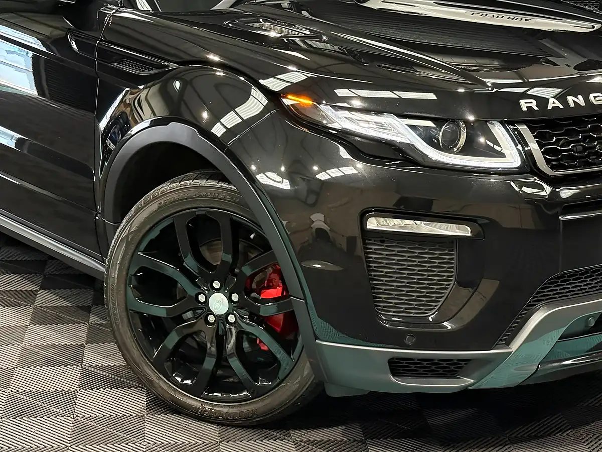 Used 2019 Land Rover Range Rover Evoque Hse Dynamic Black - Interior and Exterior details 11
