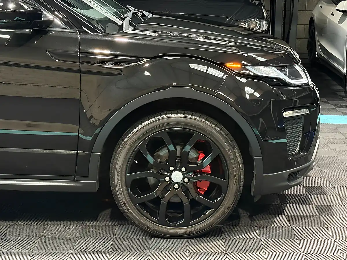 Used 2019 Land Rover Range Rover Evoque Hse Dynamic Black - Interior and Exterior details 15