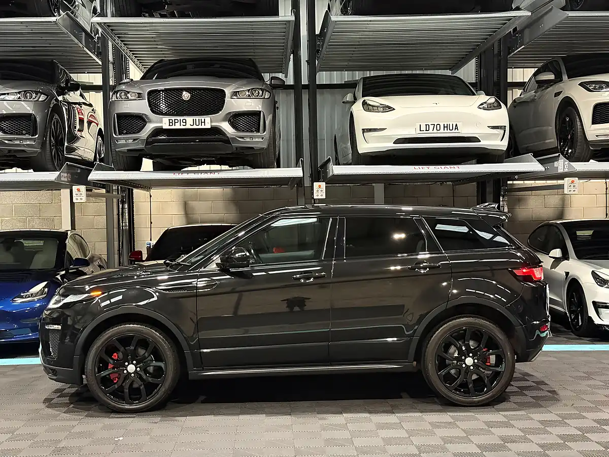 Used 2019 Land Rover Range Rover Evoque Hse Dynamic Black - Interior and Exterior details 6