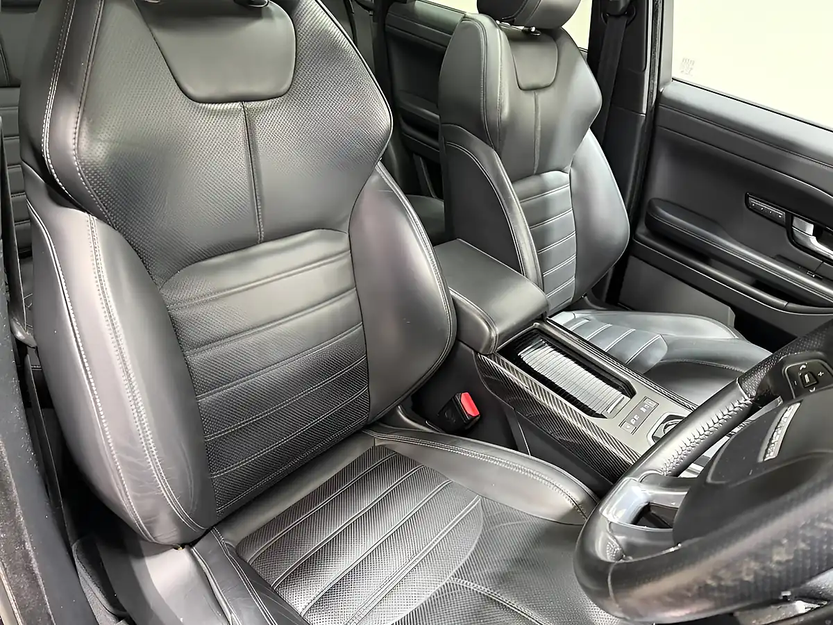 Used 2019 Land Rover Range Rover Evoque Hse Dynamic Black - Interior and Exterior details 14