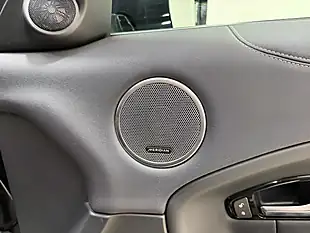 Used 2019 Land Rover Range Rover Evoque Hse Dynamic Black - Interior and Exterior details 17