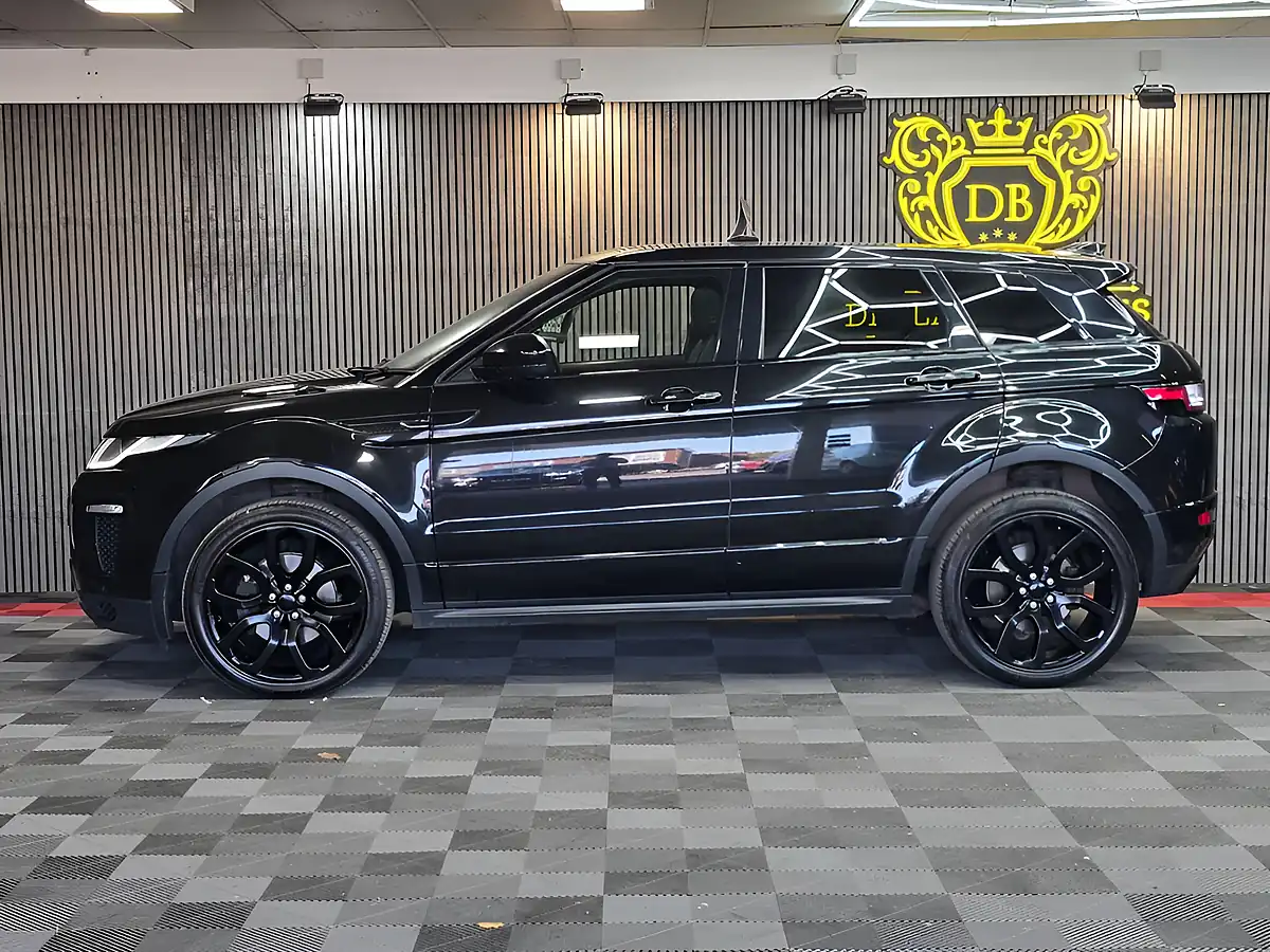 Used 2019 Land Rover Range Rover Evoque Hse Dynamic Black - Interior and Exterior details 11