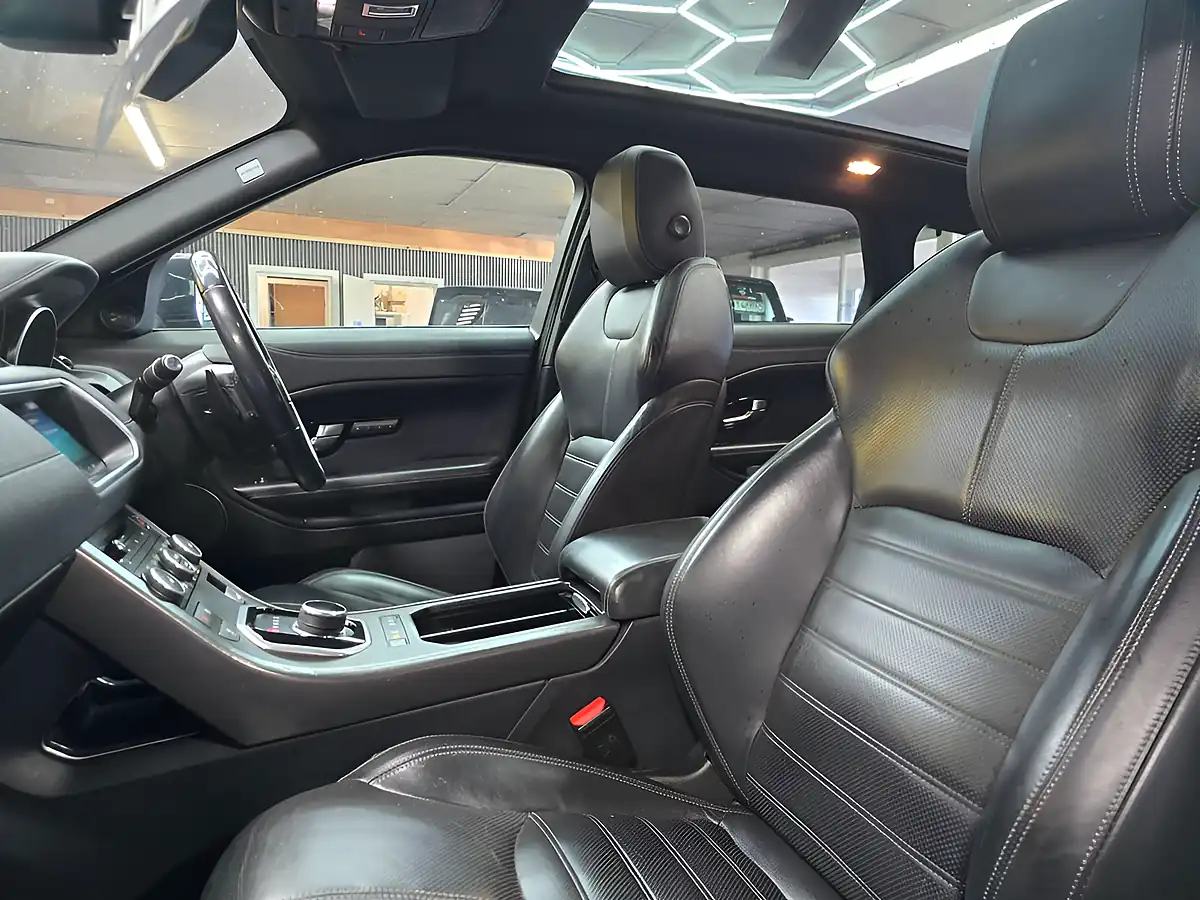Used 2019 Land Rover Range Rover Evoque Hse Dynamic Black - Interior and Exterior details 19