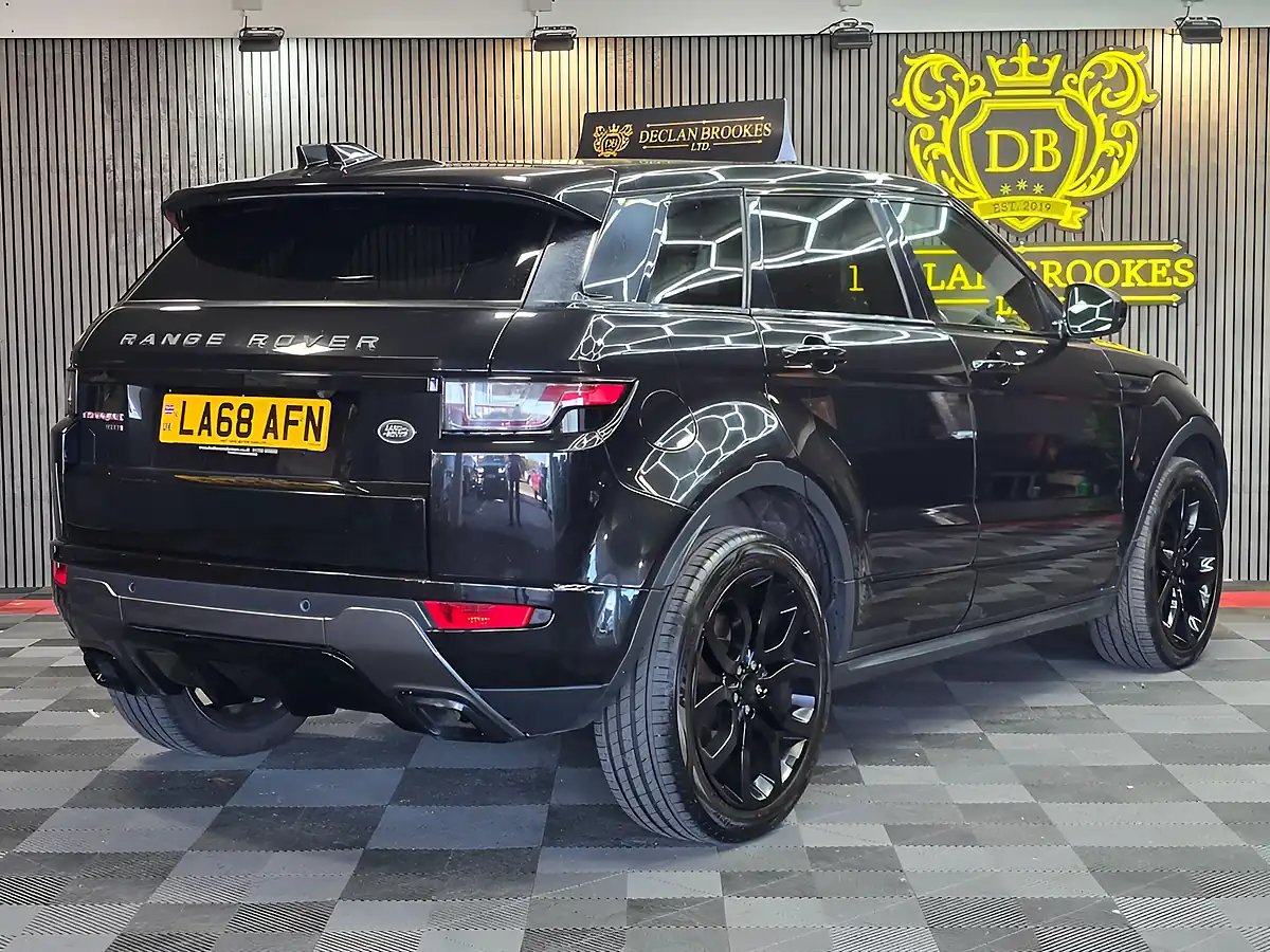 Used 2019 Land Rover Range Rover Evoque Hse Dynamic Black - Interior and Exterior details 5