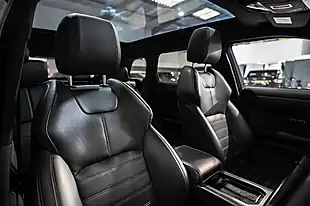 Used 2019 Land Rover Range Rover Evoque Hse Dynamic Blue - Interior and Exterior details 11