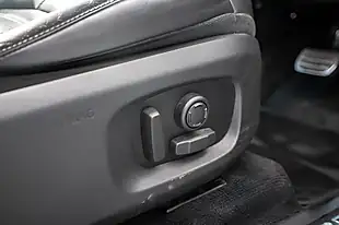 Used 2019 Land Rover Range Rover Evoque Hse Dynamic Blue - Interior and Exterior details 12