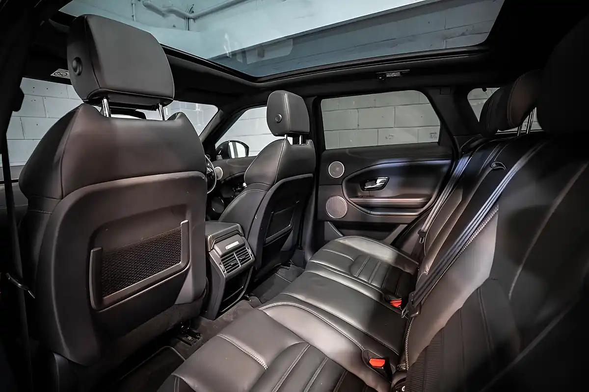 Used 2019 Land Rover Range Rover Evoque Hse Dynamic Blue - Interior and Exterior details 17