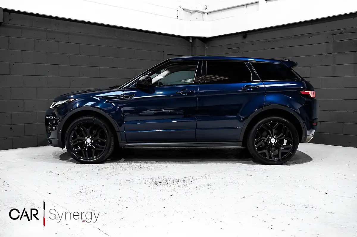 Used 2019 Land Rover Range Rover Evoque Hse Dynamic Blue - Interior and Exterior details 4