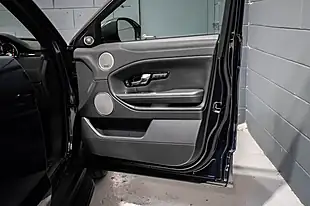 Used 2019 Land Rover Range Rover Evoque Hse Dynamic Blue - Interior and Exterior details 8