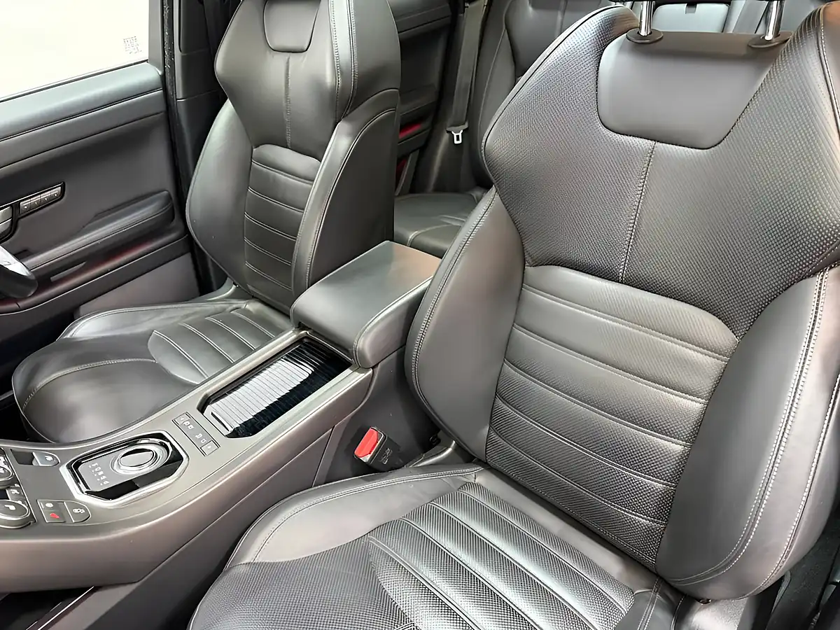 Used 2019 Land Rover Range Rover Evoque Hse Dynamic Carpathian Grey - Interior and Exterior details 16