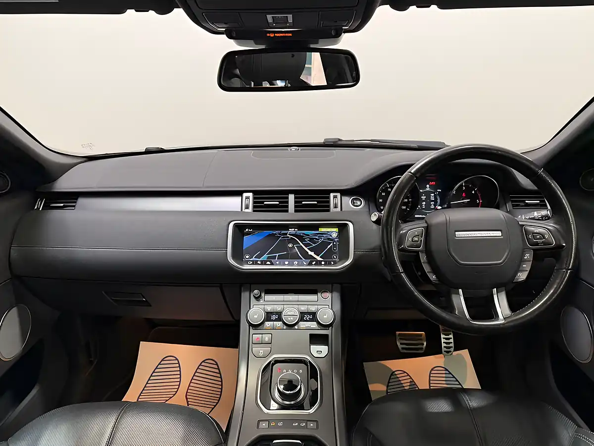 Used 2019 Land Rover Range Rover Evoque Hse Dynamic Carpathian Grey - Interior and Exterior details 4