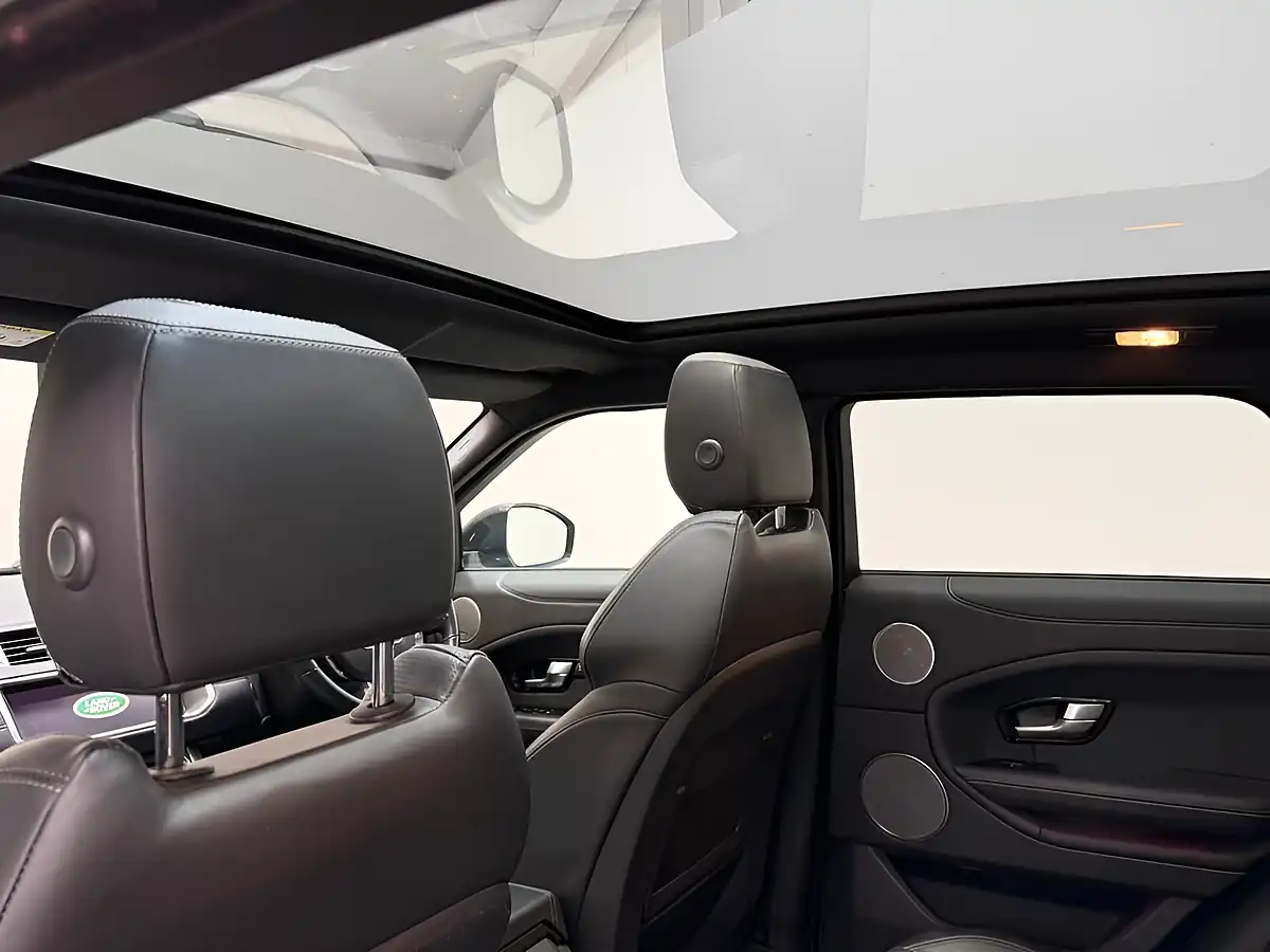 Used 2019 Land Rover Range Rover Evoque Hse Dynamic Carpathian Grey - Interior and Exterior details 5