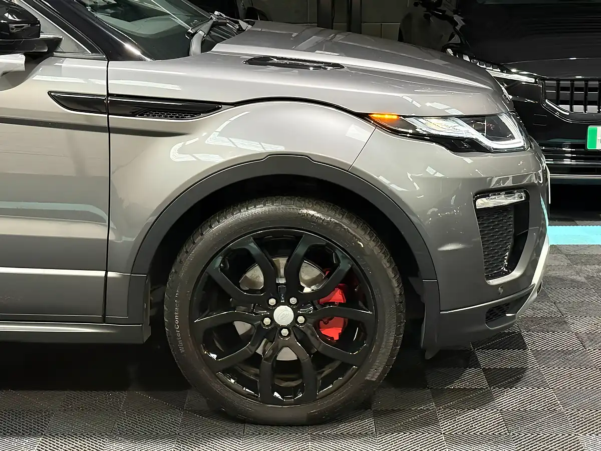 Used 2019 Land Rover Range Rover Evoque Hse Dynamic Grey - Interior and Exterior details 10