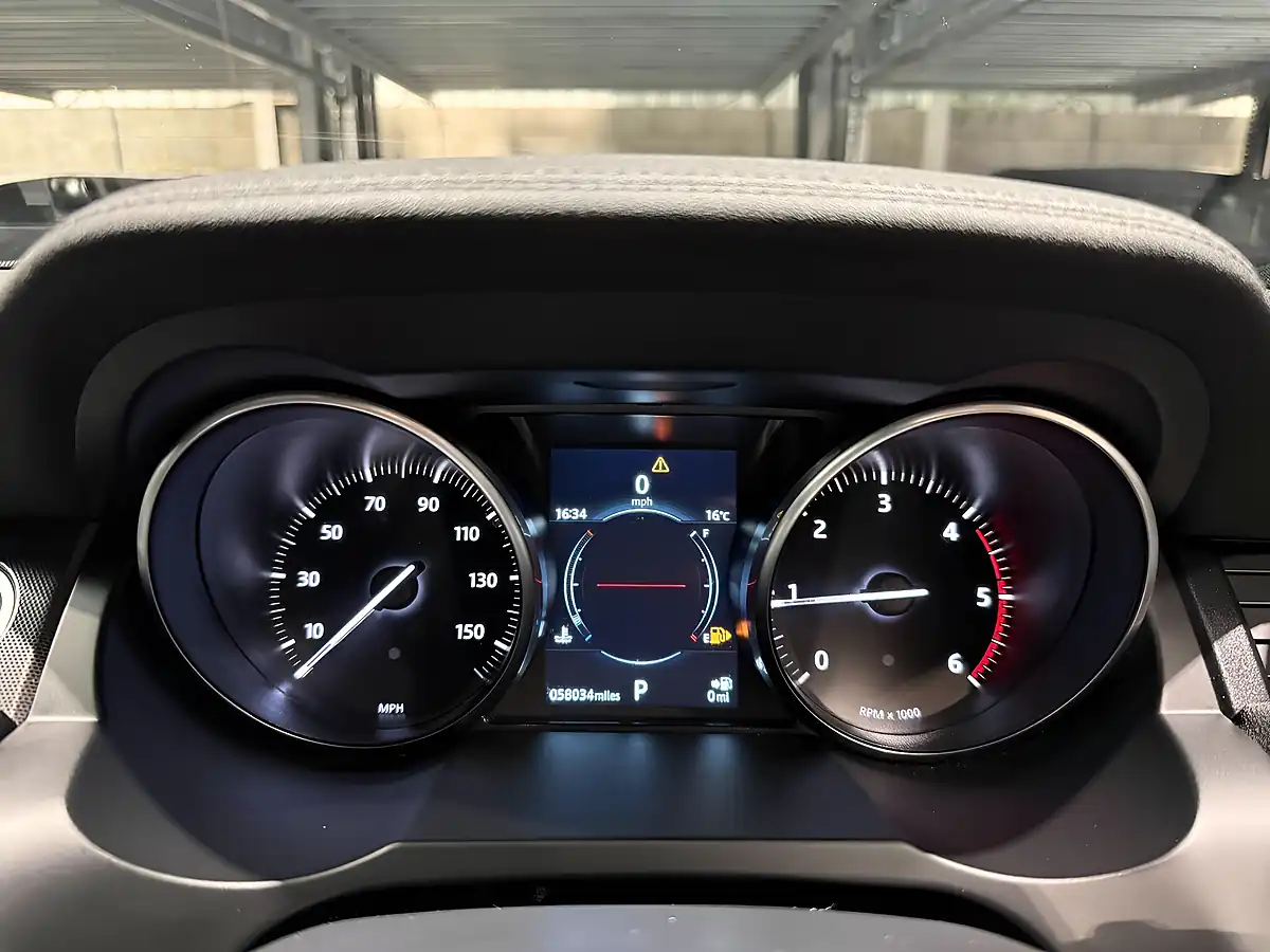 Used 2019 Land Rover Range Rover Evoque Hse Dynamic Grey - Interior and Exterior details 16