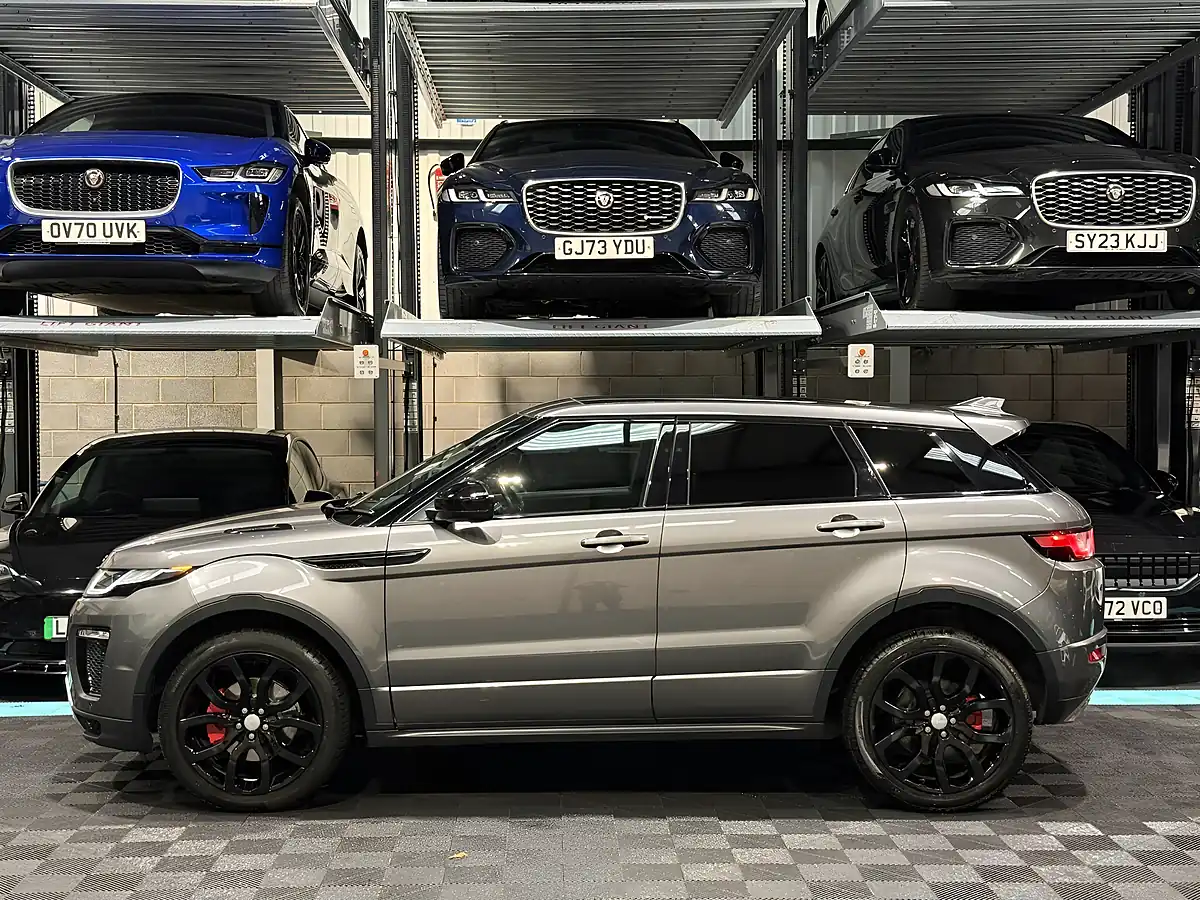 Used 2019 Land Rover Range Rover Evoque Hse Dynamic Grey - Interior and Exterior details 6