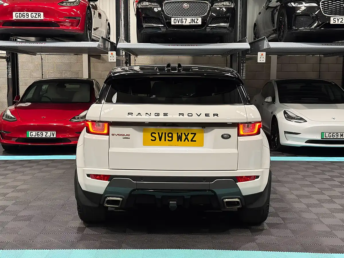 Used 2019 Land Rover Range Rover Evoque Hse Dynamic White - Interior and Exterior details 8