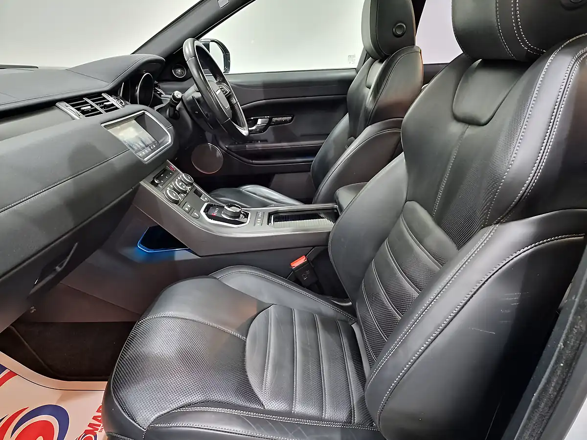 Used 2019 Land Rover Range Rover Evoque Hse Dynamic White - Interior and Exterior details 17