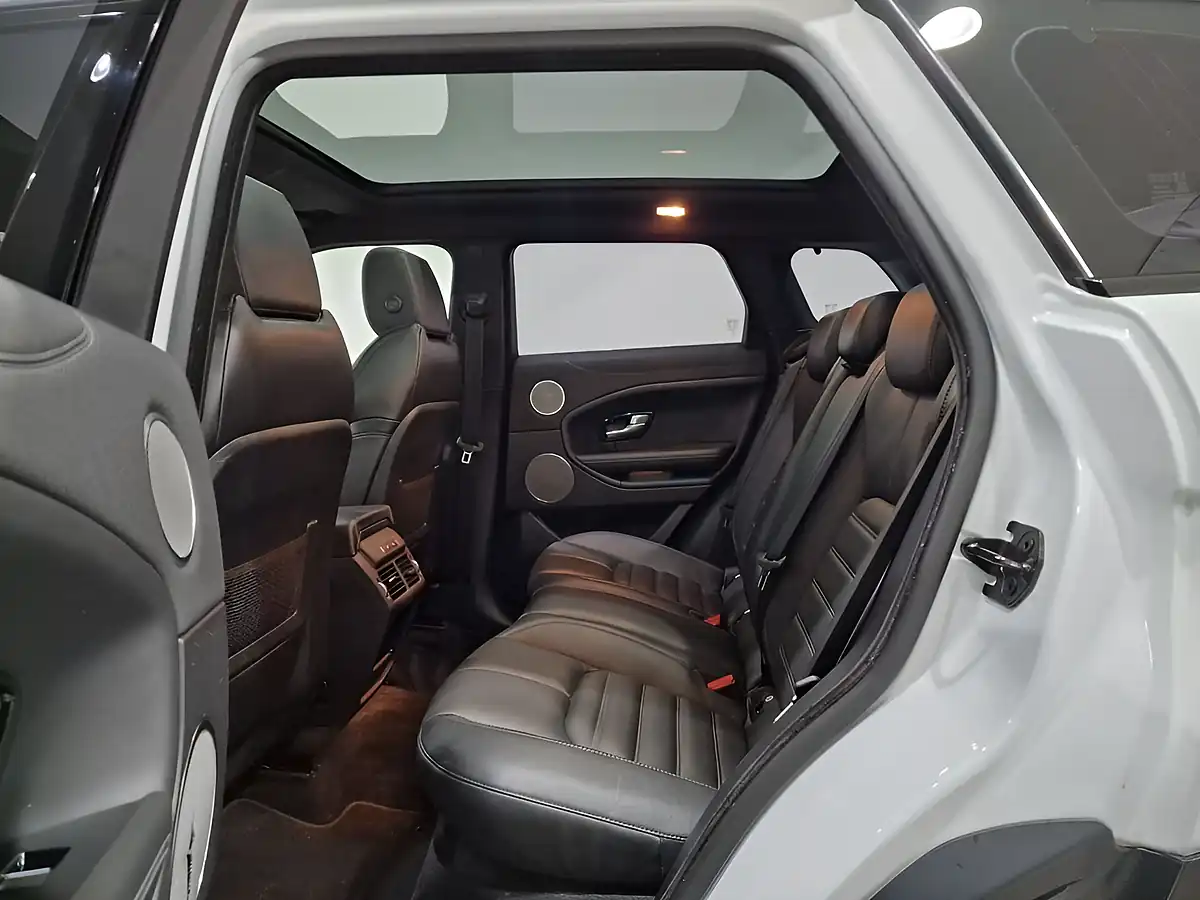 Used 2019 Land Rover Range Rover Evoque Hse Dynamic White - Interior and Exterior details 19