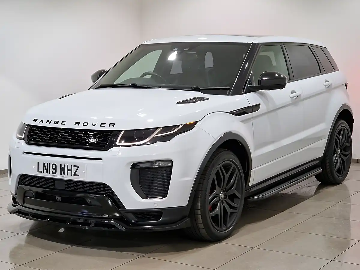 Used 2019 Land Rover Range Rover Evoque Hse Dynamic White - Interior and Exterior details 3