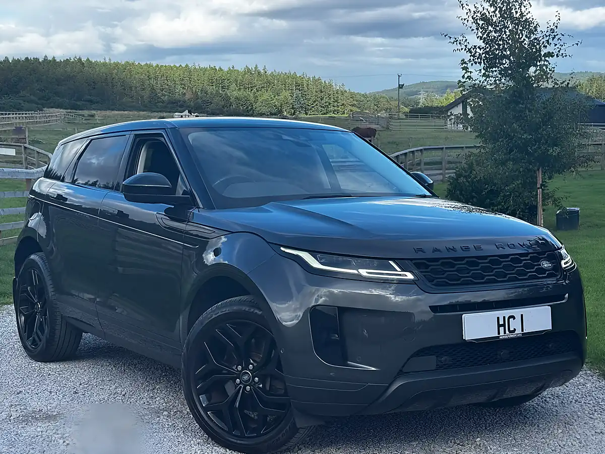 Used 2019 Land Rover Range Rover Evoque Hse Grey - Front View