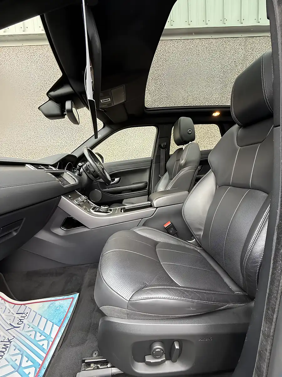 Used 2019 Land Rover Range Rover Evoque Landmark Blue - Interior and Exterior details 10