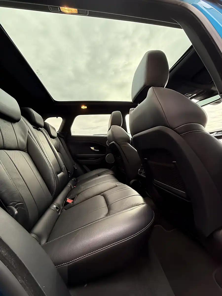 Used 2019 Land Rover Range Rover Evoque Landmark Blue - Interior and Exterior details 8