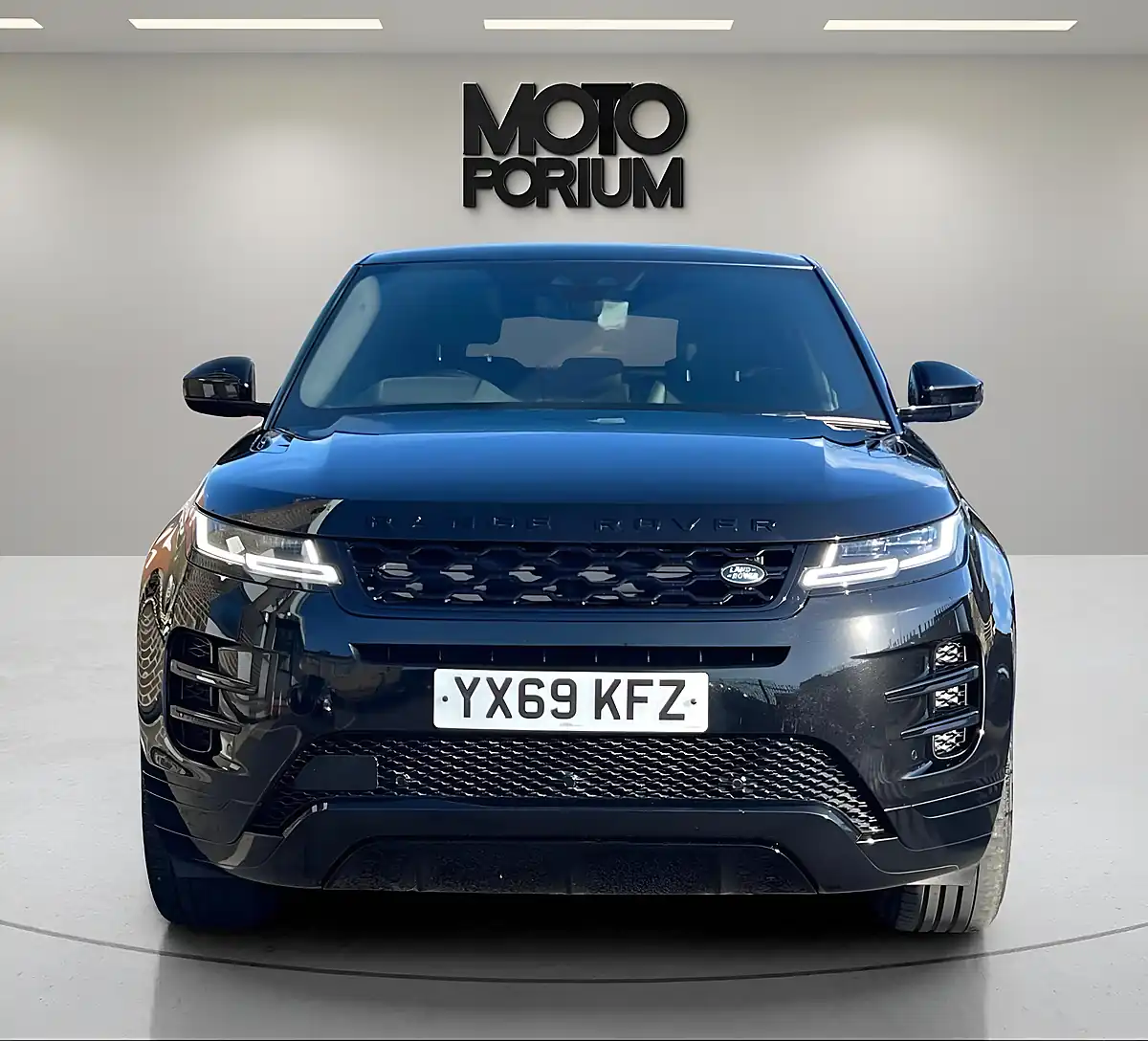 Used 2019 Land Rover Range Rover Evoque R-Dynamic Hse Black - Interior and Exterior details 2