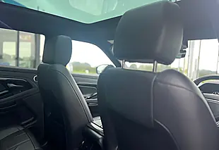 Used 2019 Land Rover Range Rover Evoque R-Dynamic Hse Seoul Pearl Silver - Interior and Exterior details 13