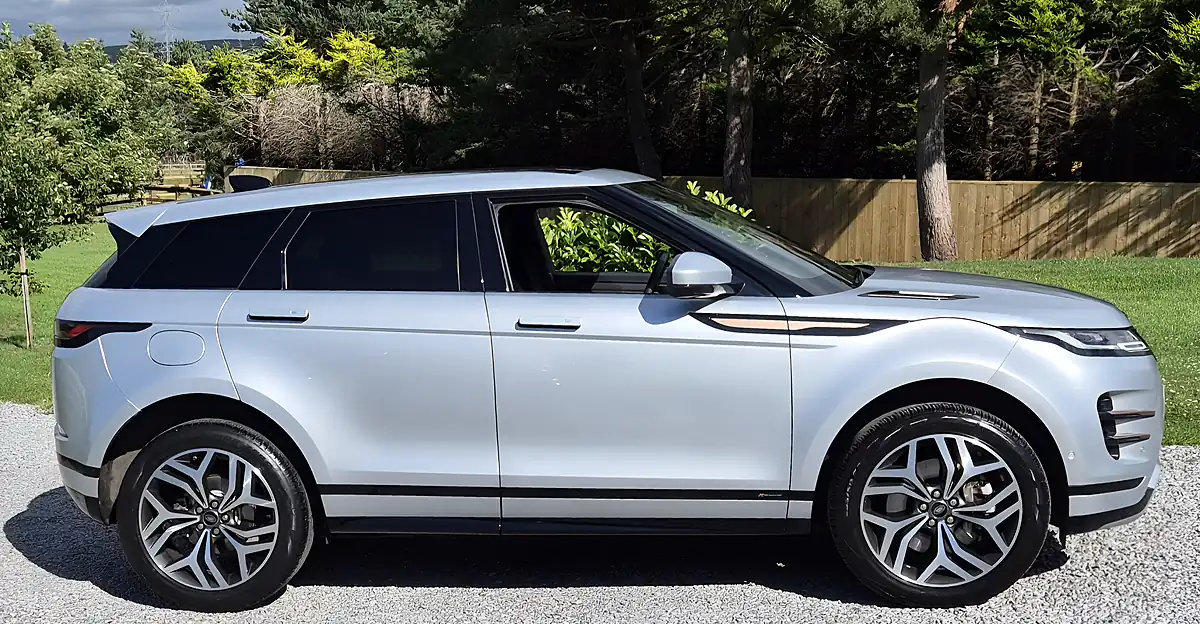 Used 2019 Land Rover Range Rover Evoque R-Dynamic Hse Silver - Interior and Exterior details 5