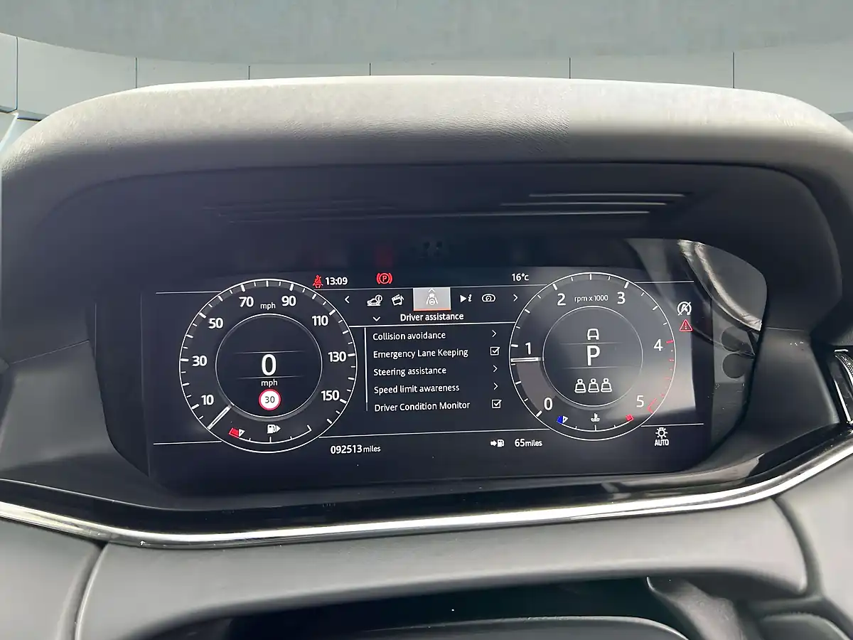 Used 2019 Land Rover Range Rover Evoque R-Dynamic Hse Silver - Interior and Exterior details 13