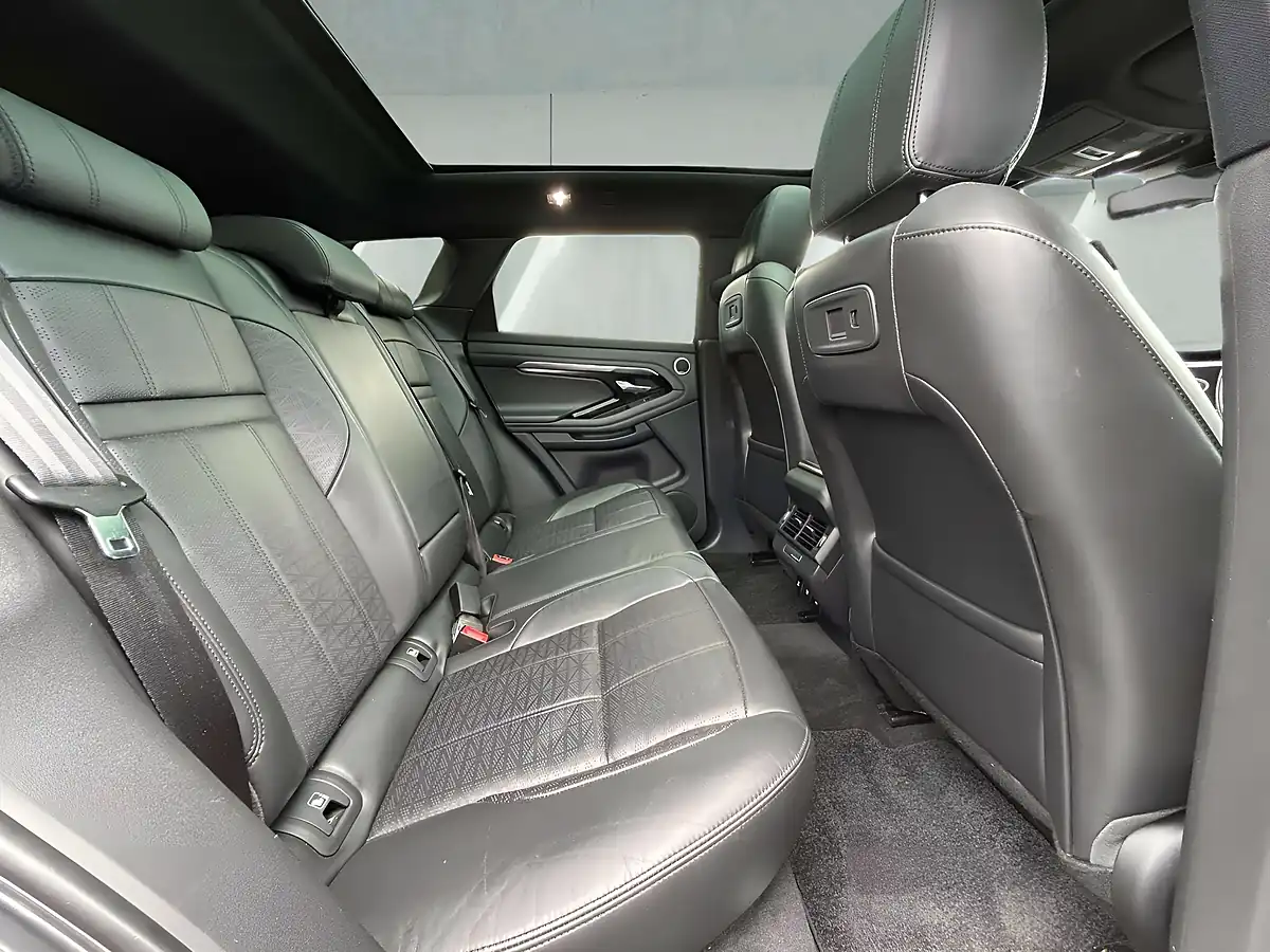 Used 2019 Land Rover Range Rover Evoque R-Dynamic Hse Silver - Interior and Exterior details 14