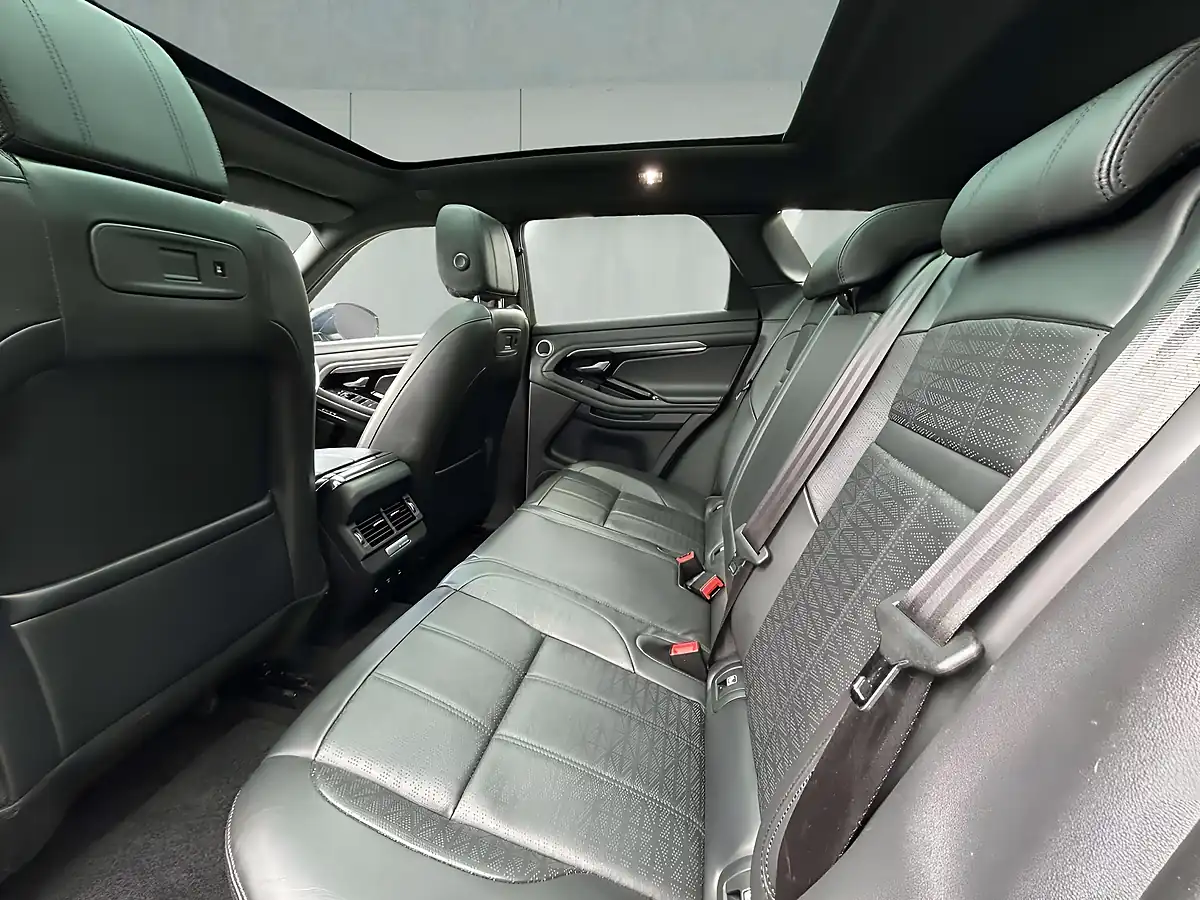 Used 2019 Land Rover Range Rover Evoque R-Dynamic Hse Silver - Interior and Exterior details 15
