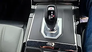 Used 2019 Land Rover Range Rover Evoque R-Dynamic S Black - Interior and Exterior details 16