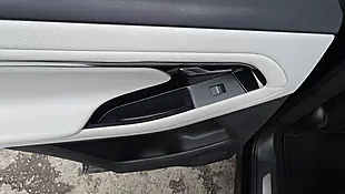 Used 2019 Land Rover Range Rover Evoque R-Dynamic S Black - Interior and Exterior details 18