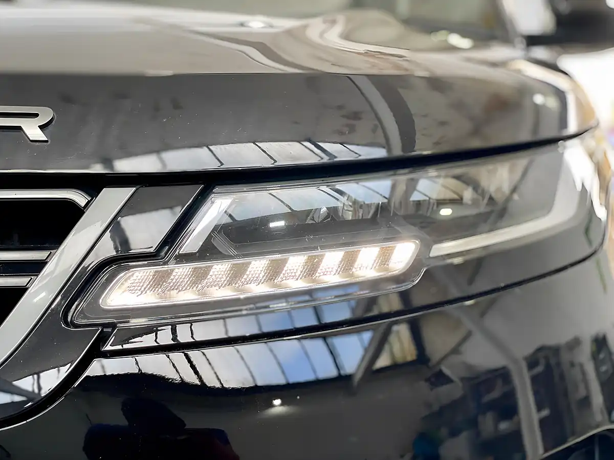 Used 2019 Land Rover Range Rover Evoque R-Dynamic S Black - Interior and Exterior details 13
