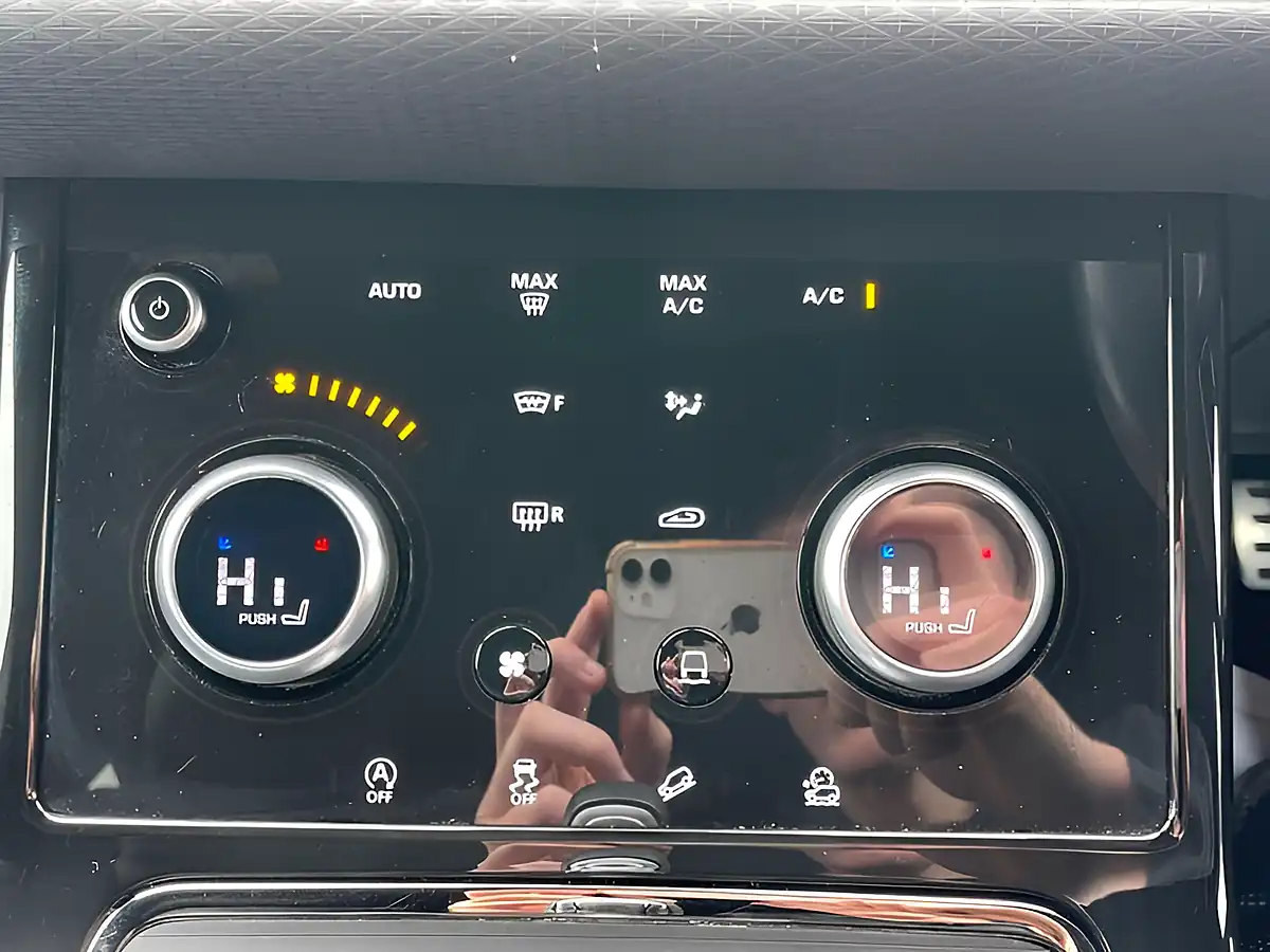 Used 2019 Land Rover Range Rover Evoque R-Dynamic S Black - Interior and Exterior details 18