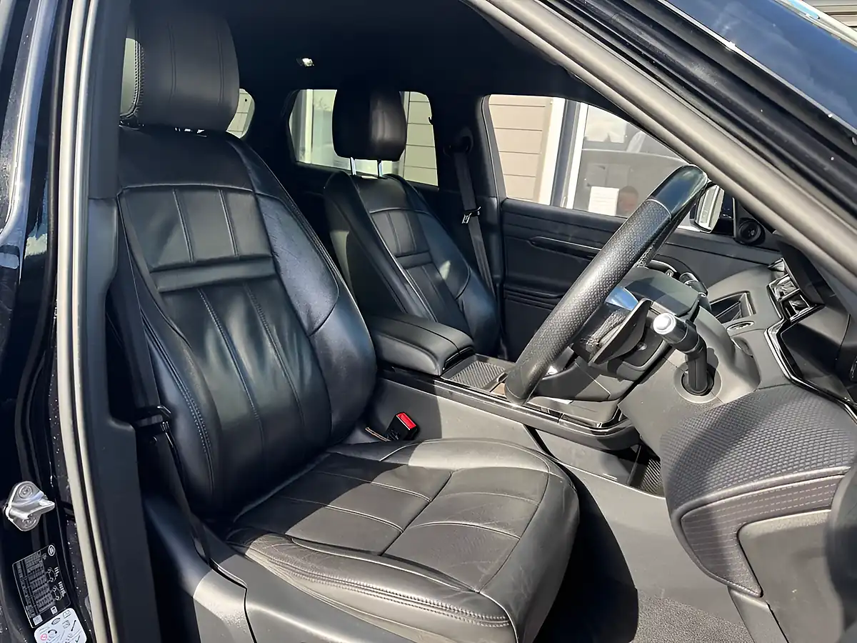 Used 2019 Land Rover Range Rover Evoque R-Dynamic S Black - Interior and Exterior details 16