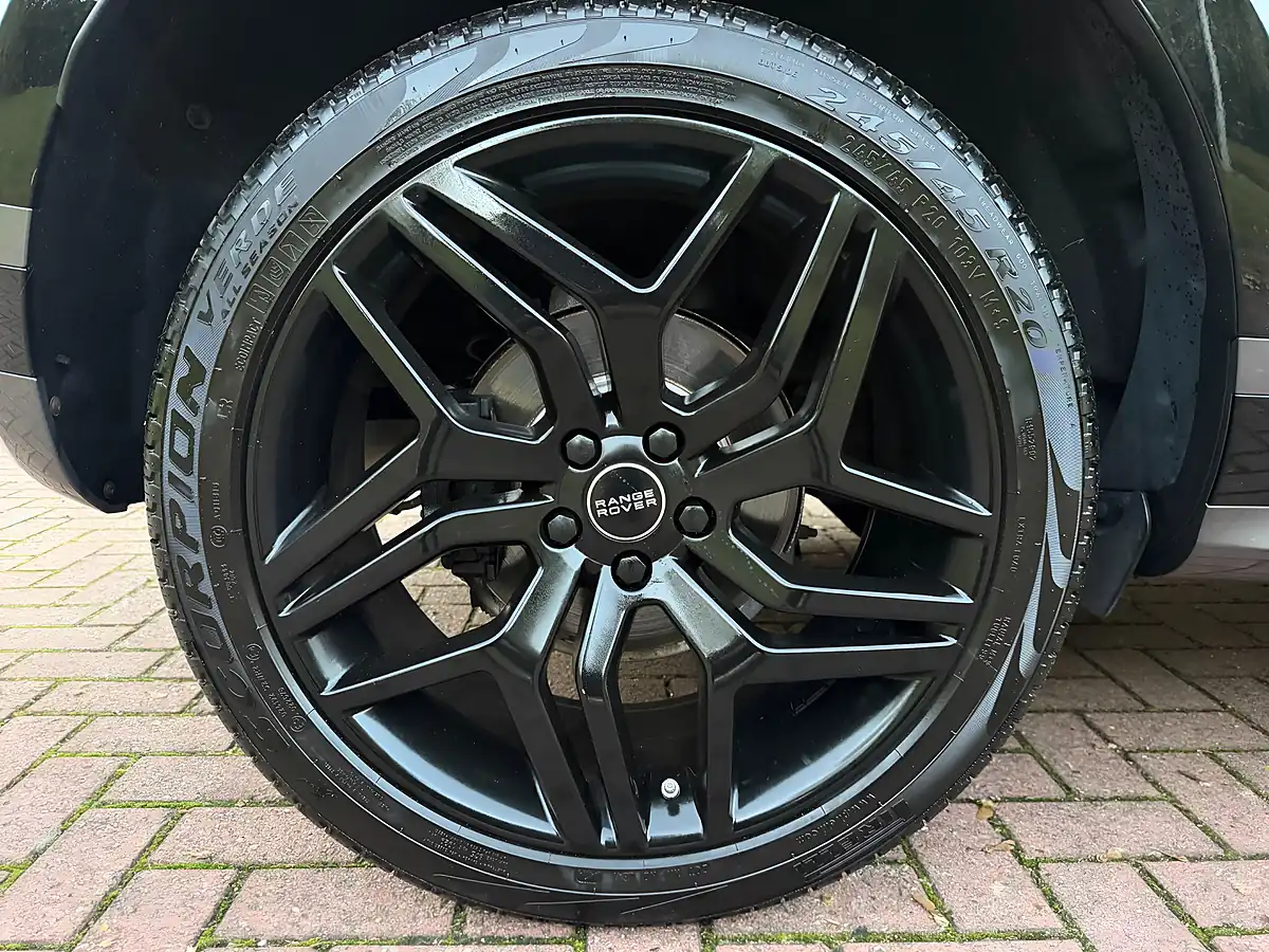 Used 2019 Land Rover Range Rover Evoque R-Dynamic S Black - Interior and Exterior details 12