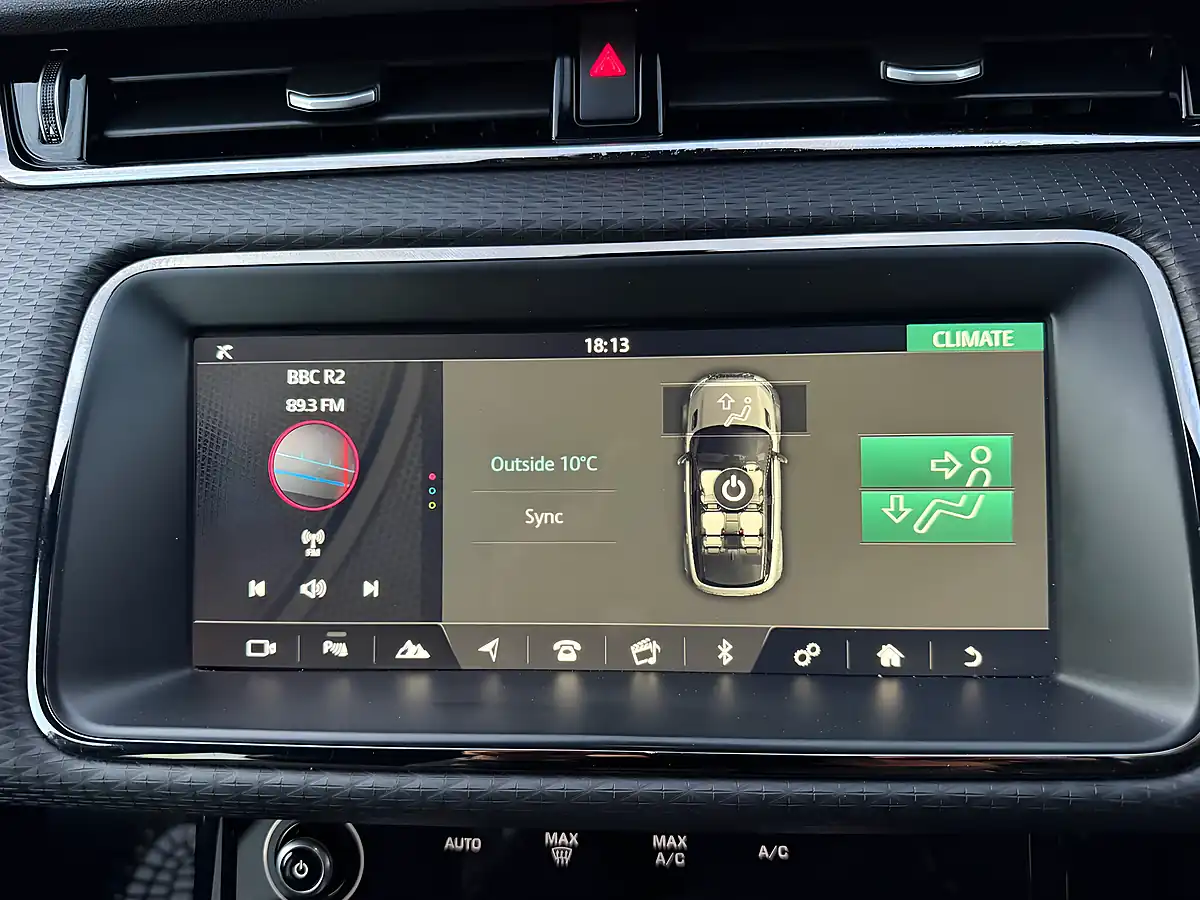 Used 2019 Land Rover Range Rover Evoque R-Dynamic S Black - Interior and Exterior details 18