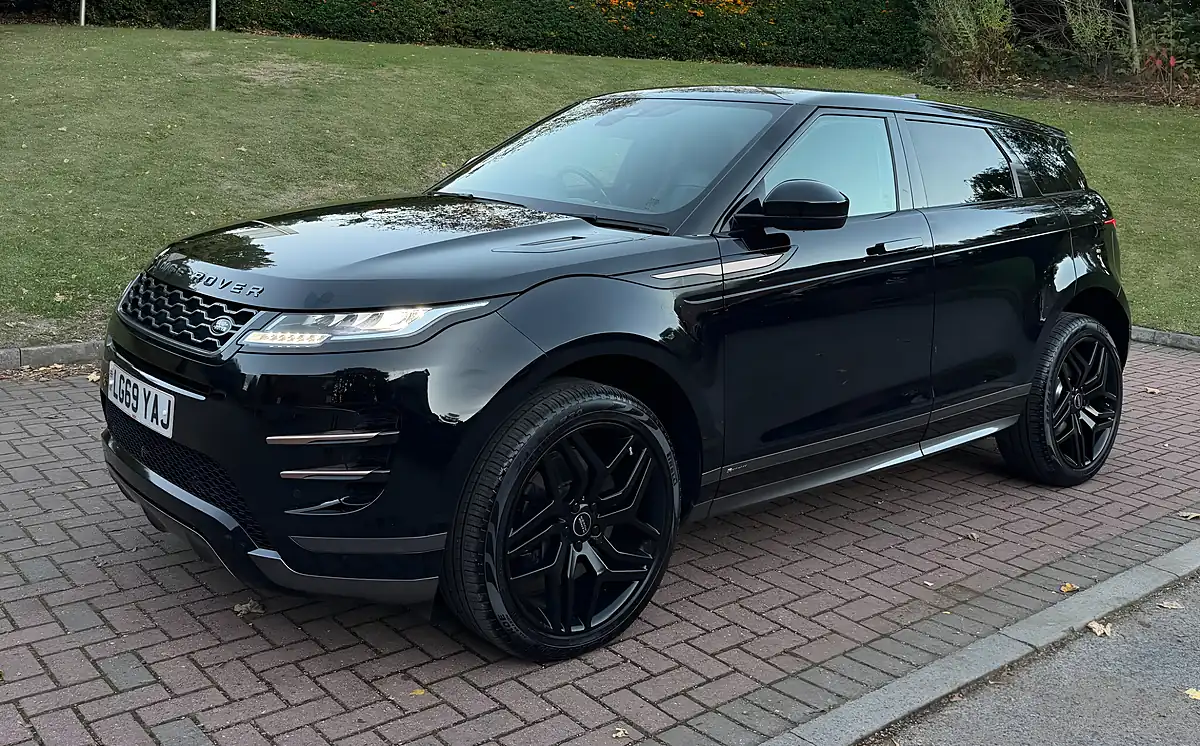 Used 2019 Land Rover Range Rover Evoque R-Dynamic S Black - Interior and Exterior details 5