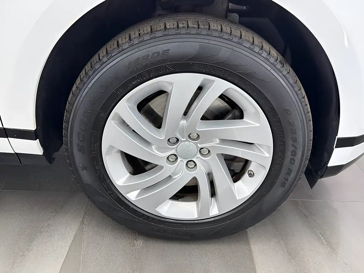 Used 2019 Land Rover Range Rover Evoque R-Dynamic S Fuji White - Interior and Exterior details 7