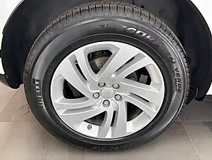 Used 2019 Land Rover Range Rover Evoque R-Dynamic S Fuji White - Interior and Exterior details 9