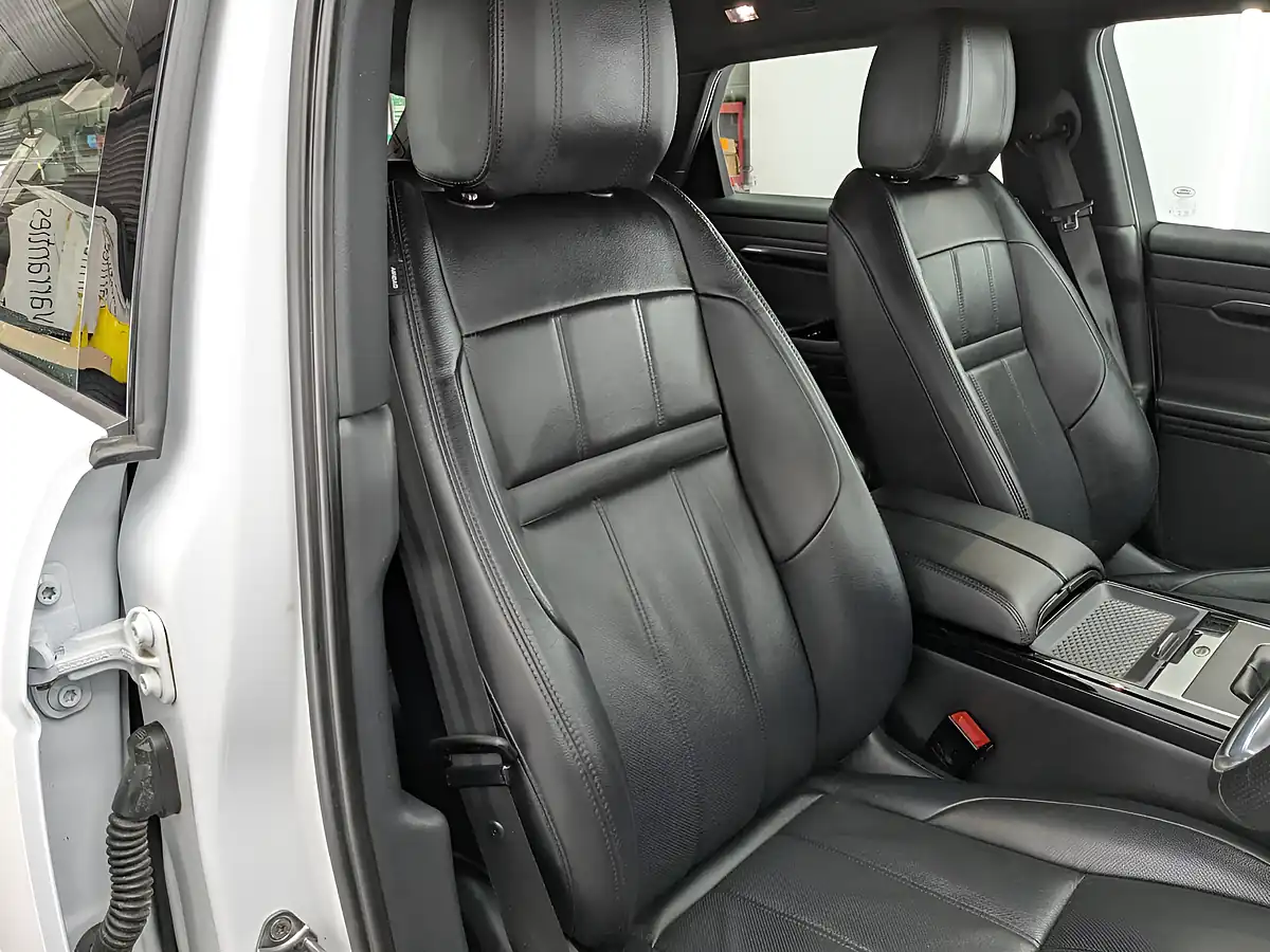 Used 2019 Land Rover Range Rover Evoque R-Dynamic S Fuji White - Interior and Exterior details 19