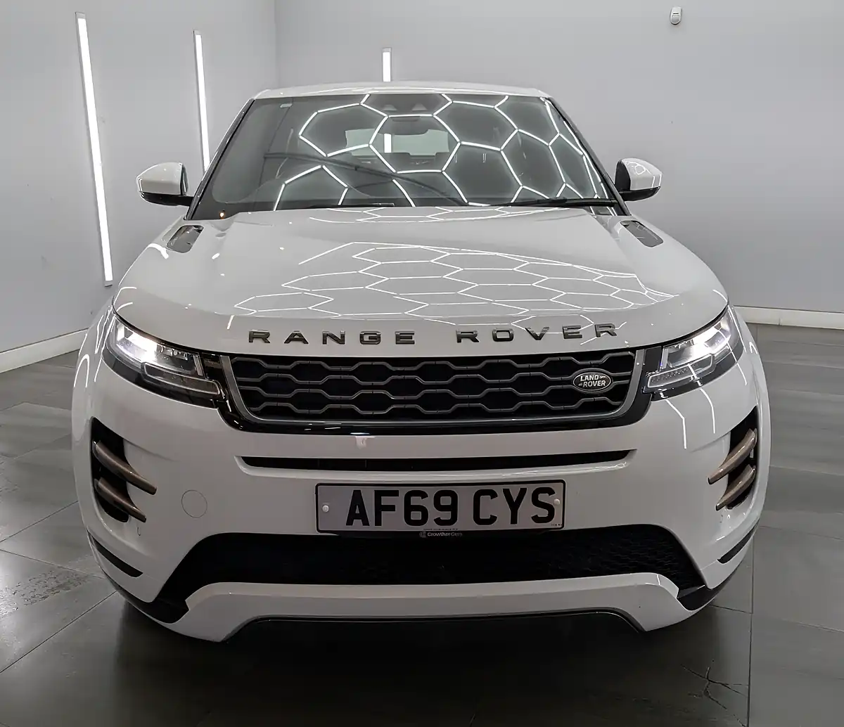 Used 2019 Land Rover Range Rover Evoque R-Dynamic S Fuji White - Interior and Exterior details 2