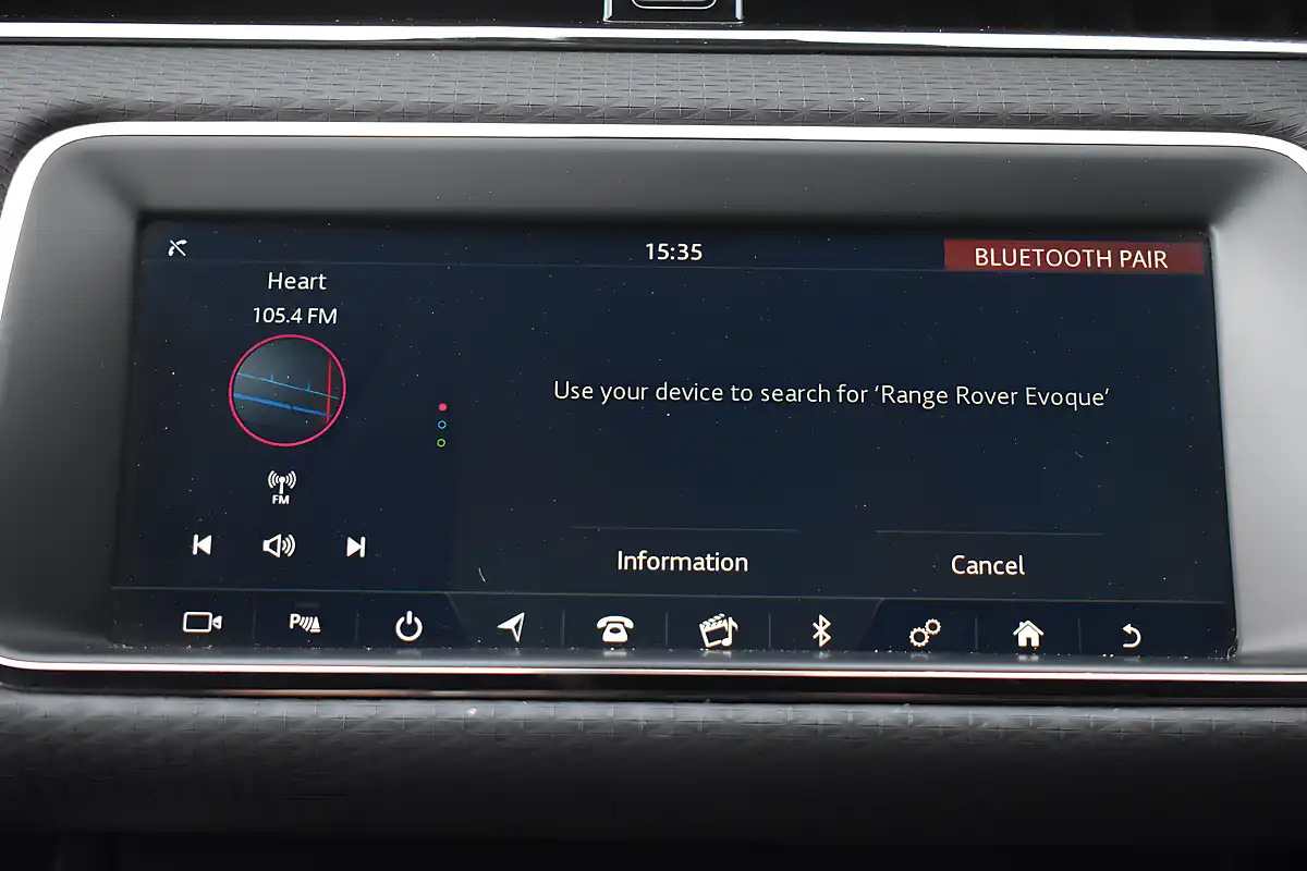 Used 2019 Land Rover Range Rover Evoque R-Dynamic S Narvik Black - Interior and Exterior details 17