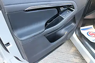 Used 2019 Land Rover Range Rover Evoque R-Dynamic S Seoul Pearl Silver - Interior and Exterior details 11