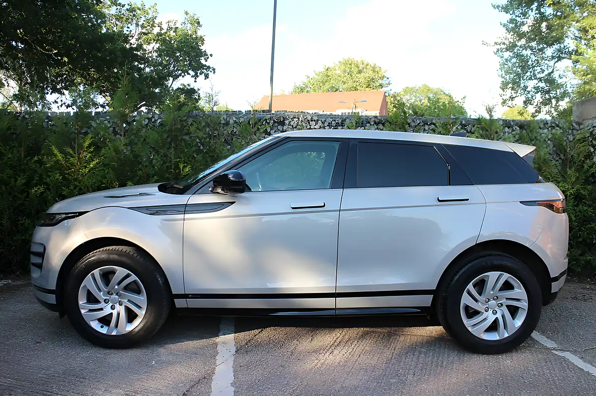 Used 2019 Land Rover Range Rover Evoque R-Dynamic S Seoul Pearl Silver - Interior and Exterior details 4