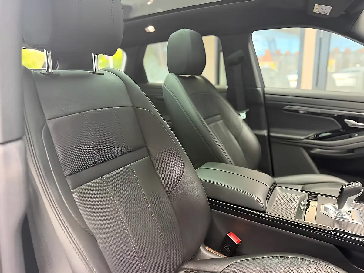 Used 2019 Land Rover Range Rover Evoque R-Dynamic S Silver - Interior and Exterior details 14